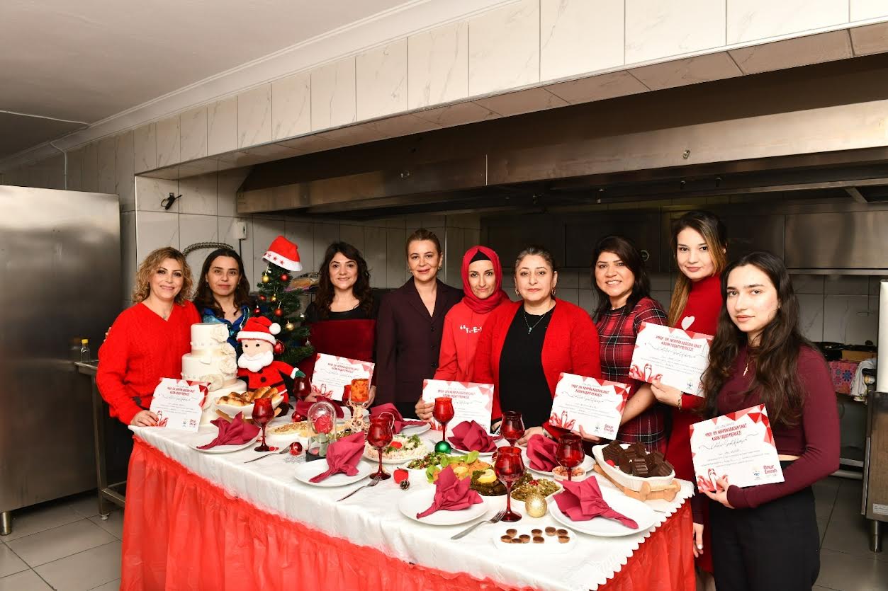 Çiğli'de Kadınlar İçin Yeni Meslek Fırsatları: Pastacılık Kursu Sertifikaları Verildi