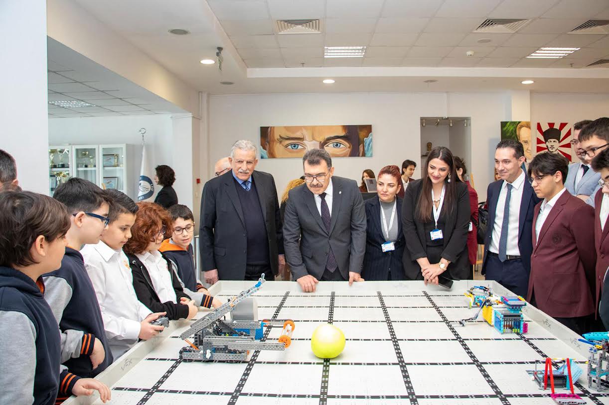 İTÜ Rektörü Prof. Dr. Hasan Mandal, Geleceğin Üniversitelileriyle Buluştu